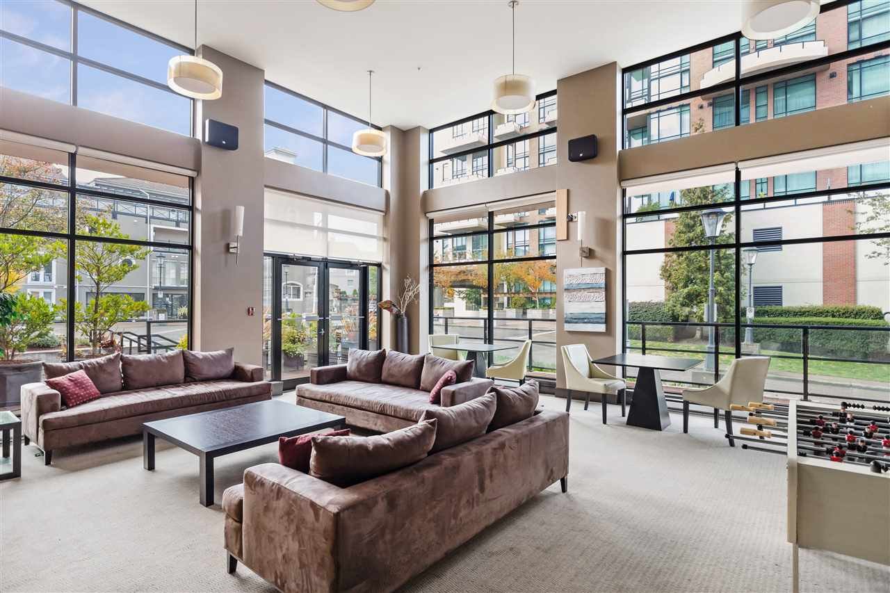 402-1 Renaissance Square