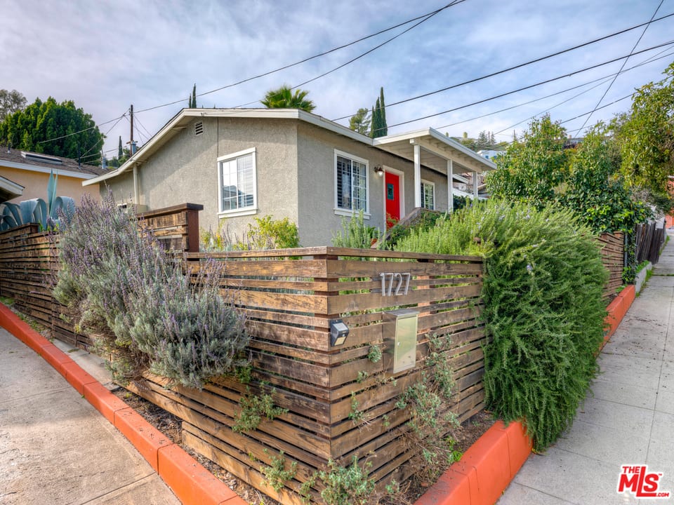 1727 N AVE 45