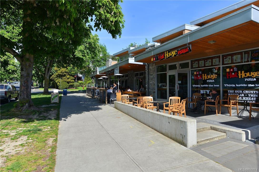 302-456 Linden Ave