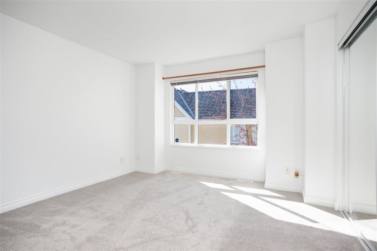 2869 Sotao Ave