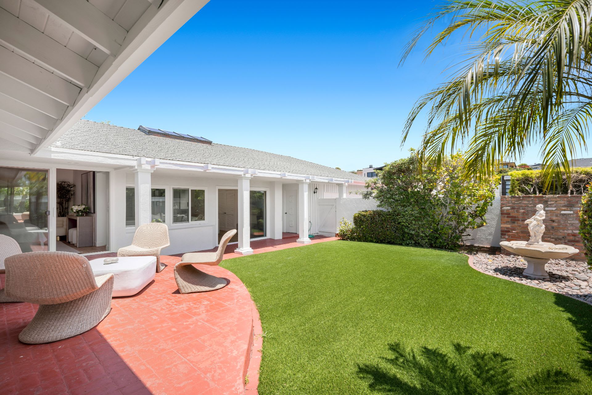 1007 White Sails Way