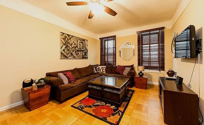 7002 Ridge Boulevard Unit: B8