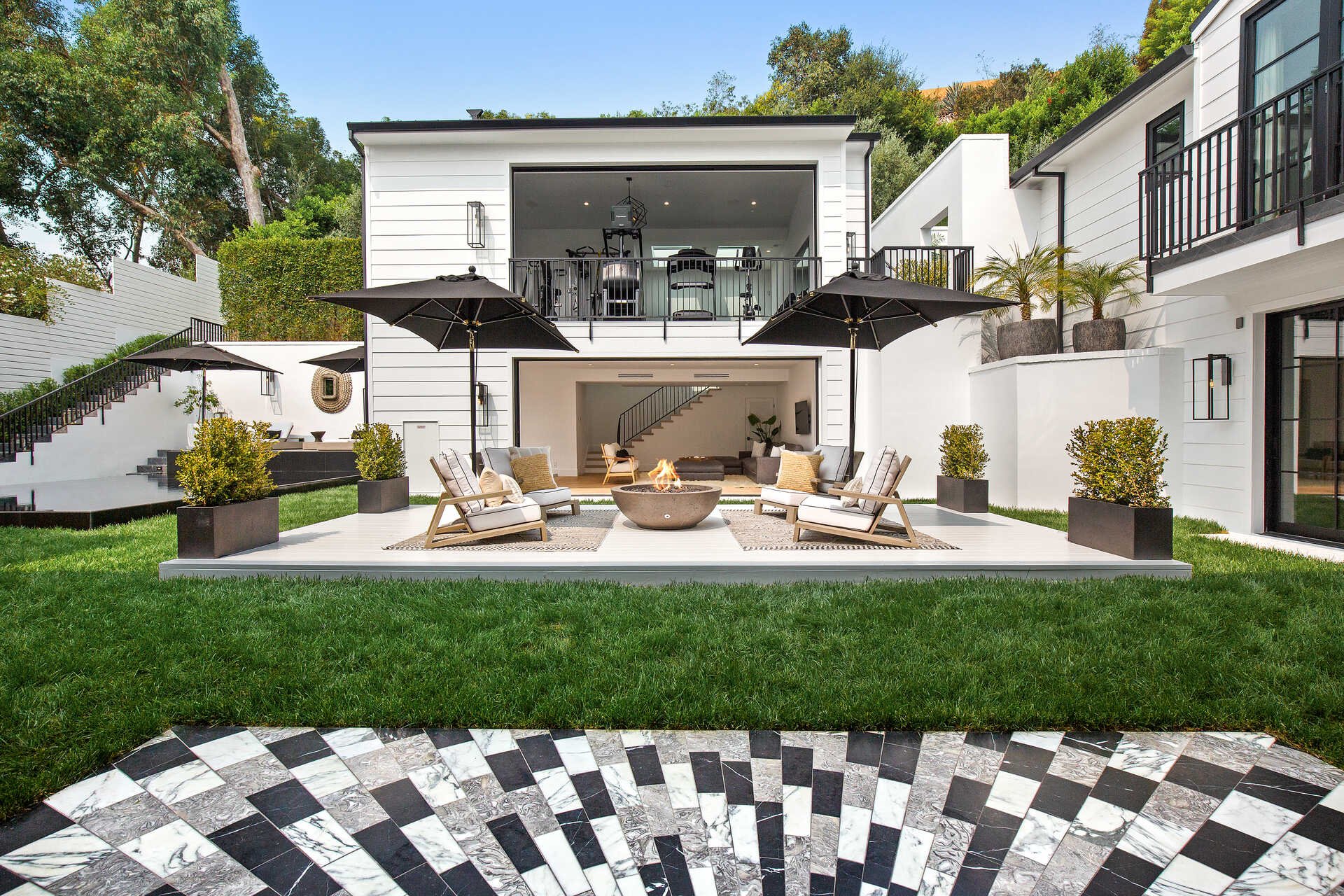 9531 Heather Road