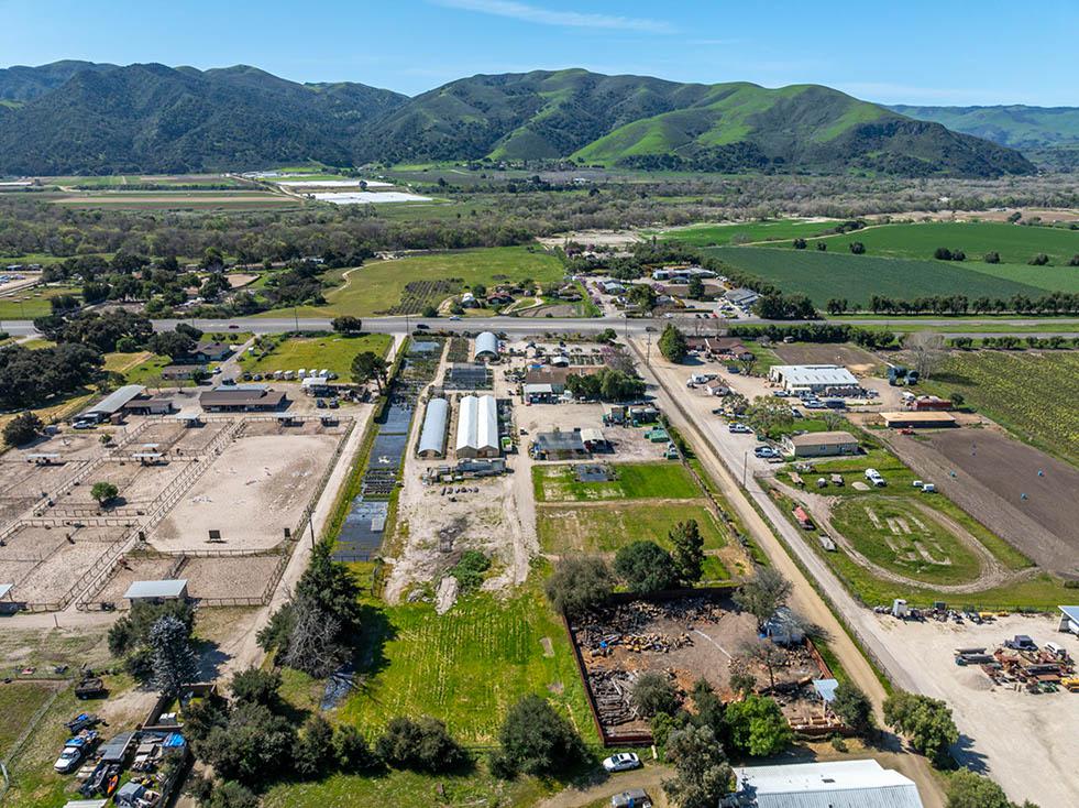 925 W Highway 246