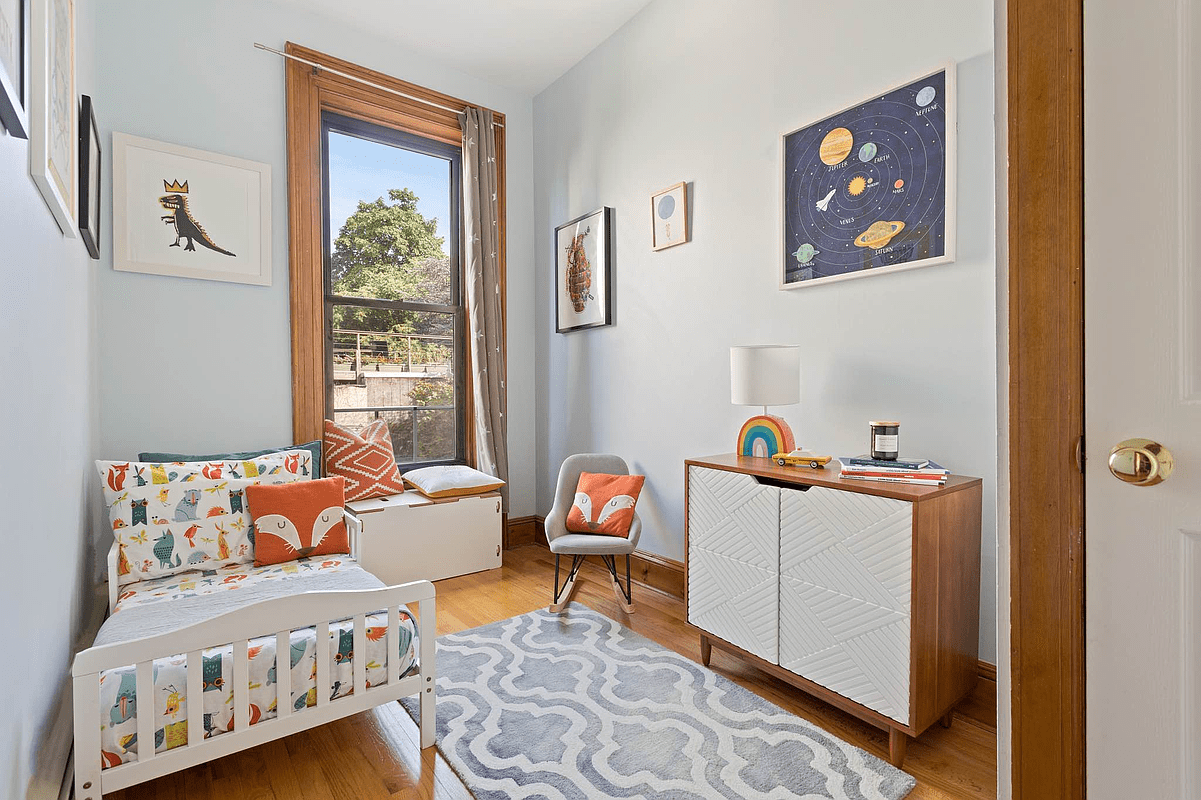 139 Sixth Avenue #3