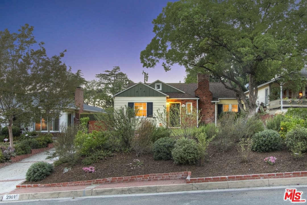 2901 MAIDEN Lane