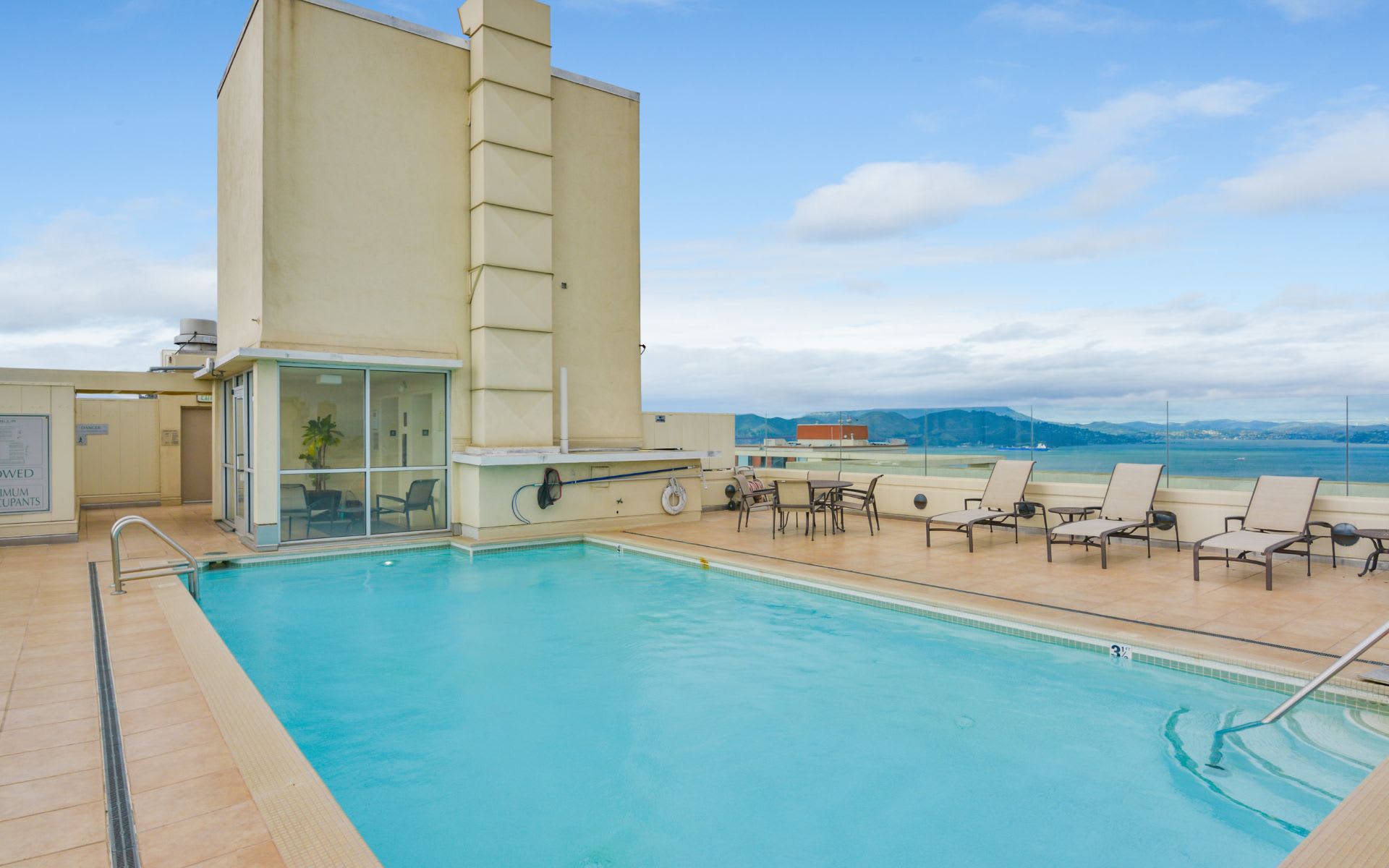 2200 Pacific Ave #10F