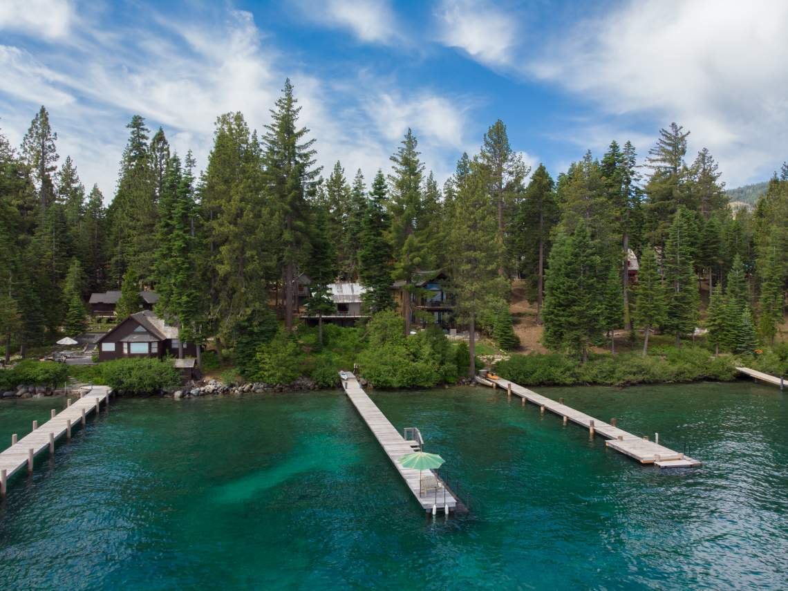 West Shore Lakefront With Private Pier & Buoy