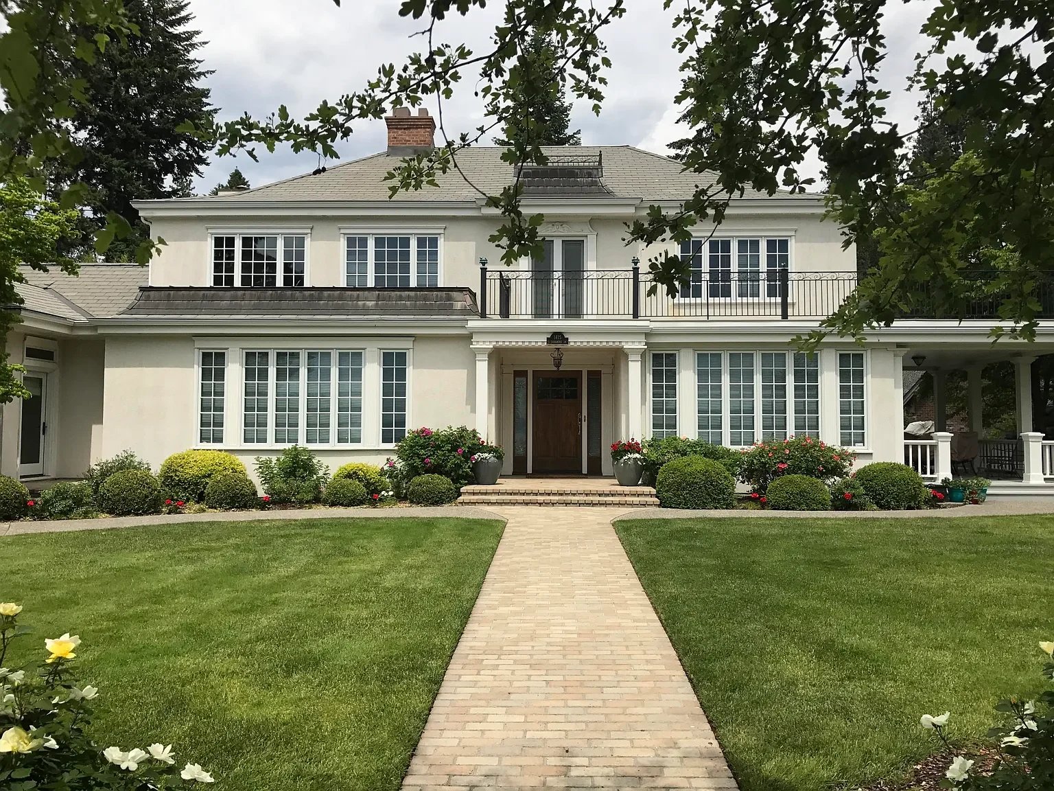 1415 E Lakeshore Dr