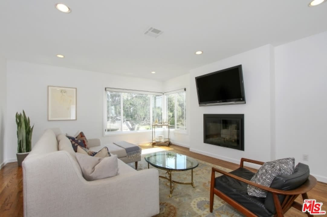 5115 Lunsford Dr