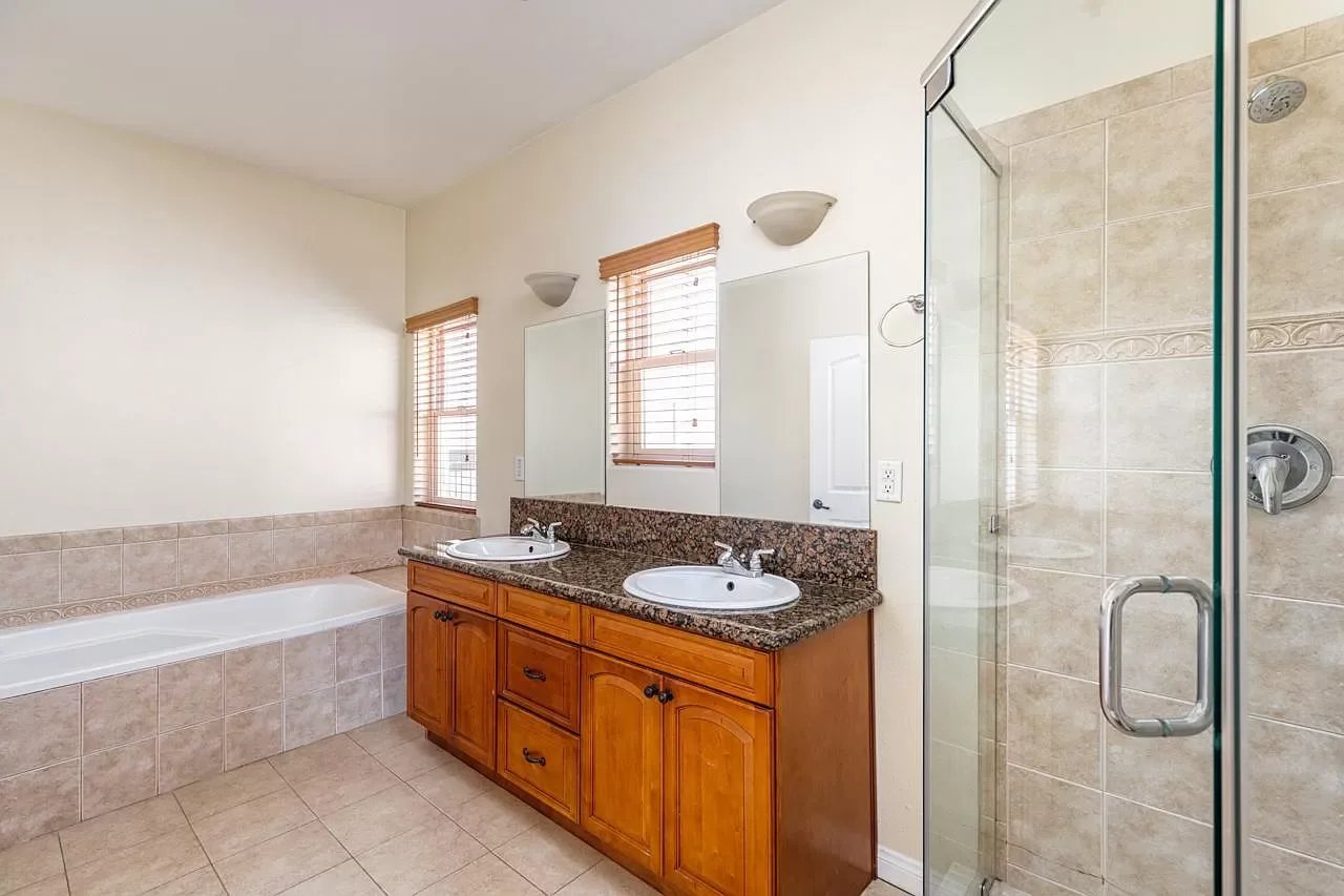 4297 Coldwater Canyon Ave APT 10