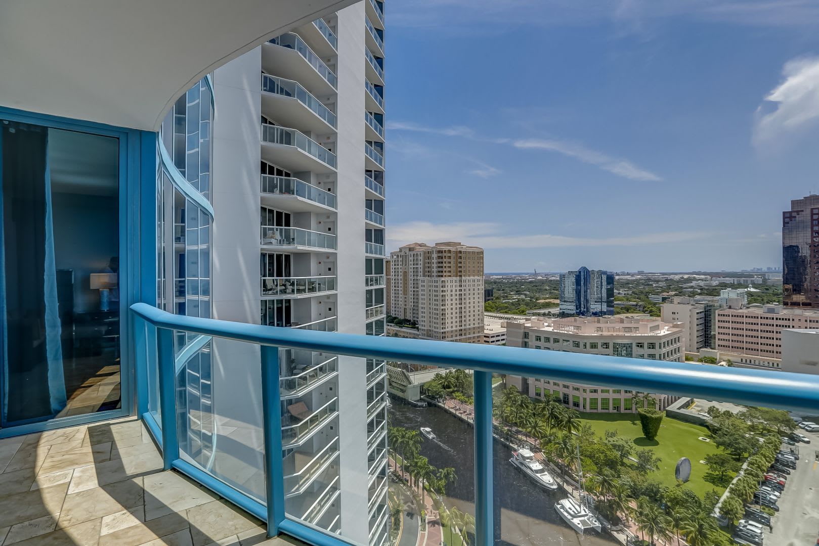 LAS OLAS RIVER HOUSE 2203