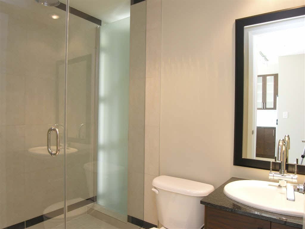 903-2355 Madison Ave