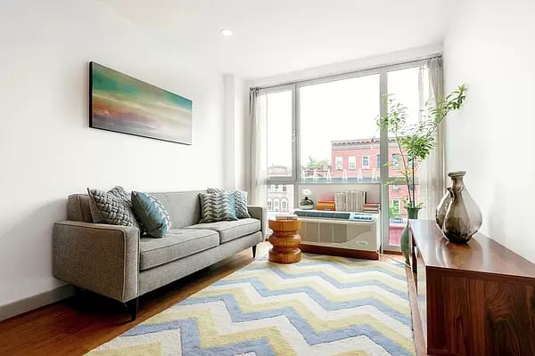 4907 4th Avenue Unit: 2A