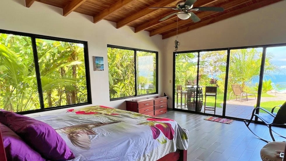 3 bedroom Whitewater Ocean View Home Above Matapalo Beach