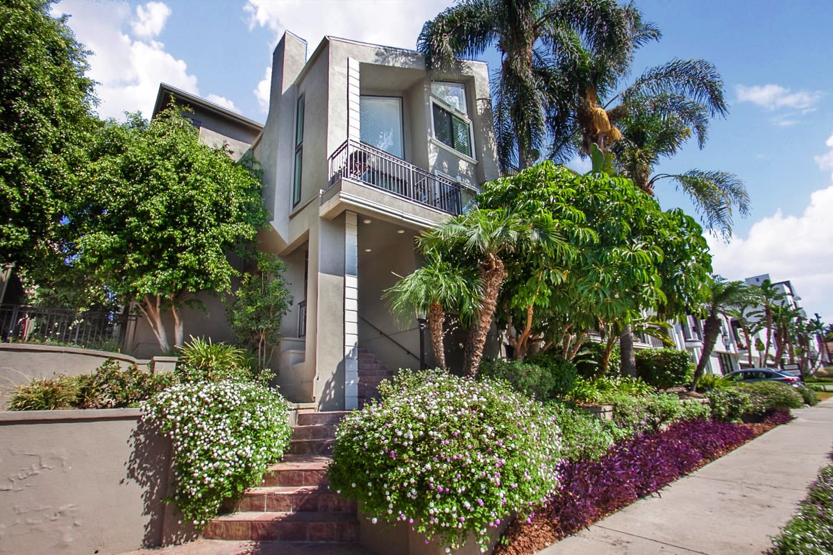 4528 Colbath Ave 102 Sherman Oaks, CA