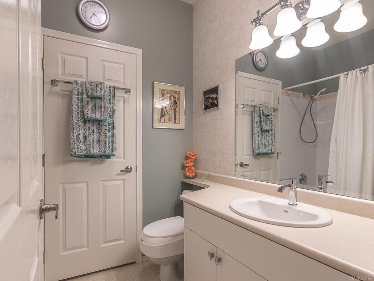 6170 Saturna Ave, Nanaimo