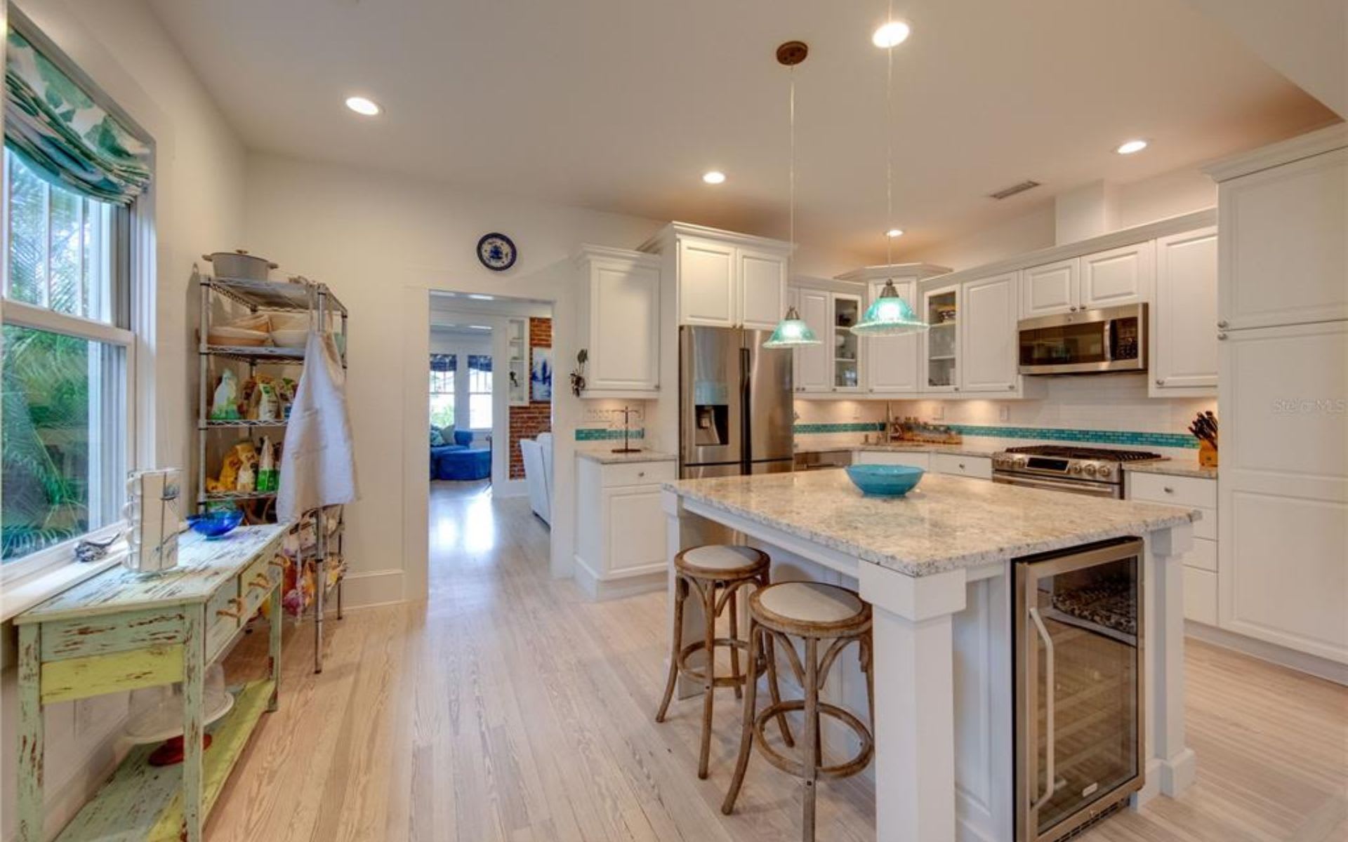 1122 Pomelo Ave