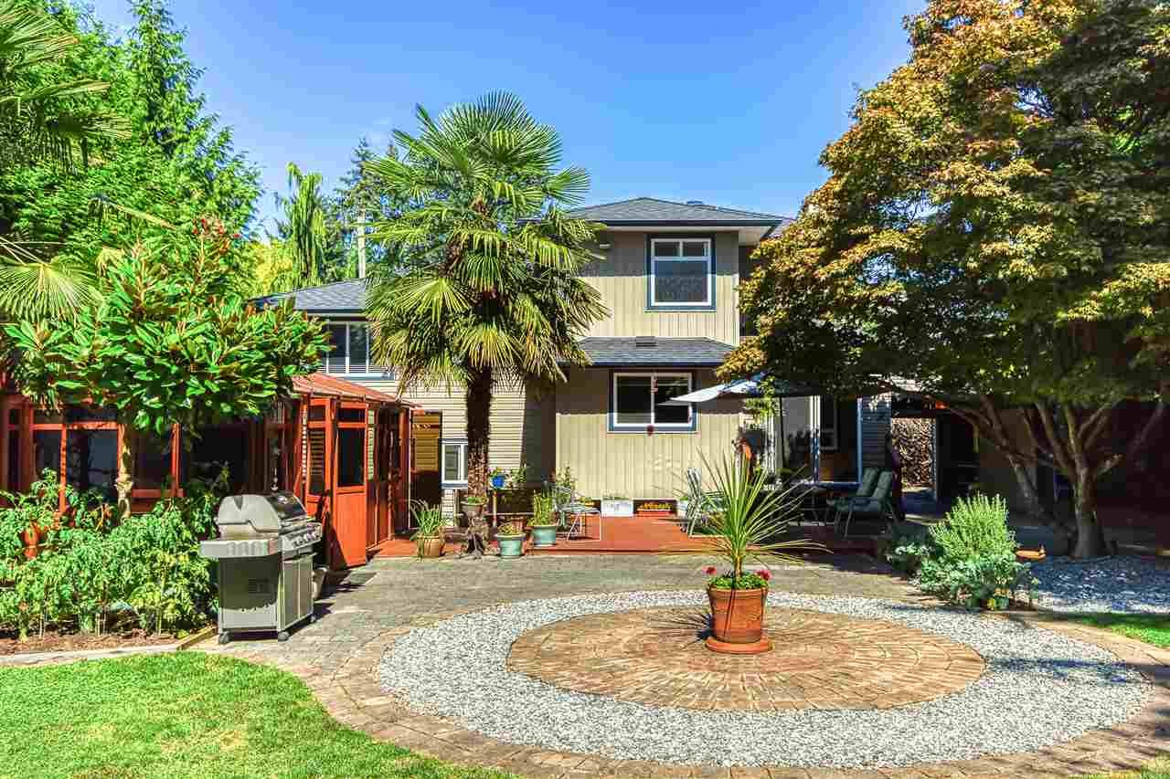 11472 94a Ave