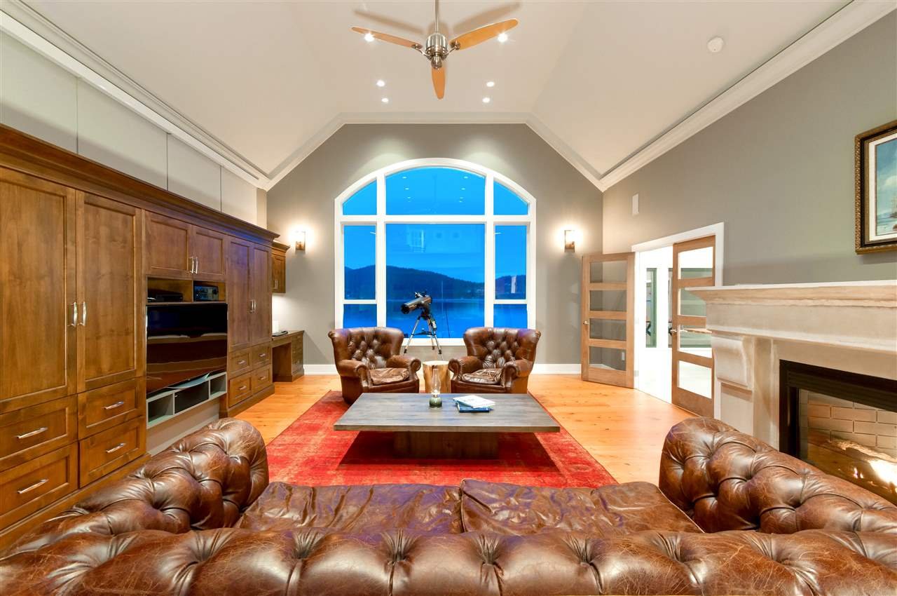 5463 Indian River Dr
