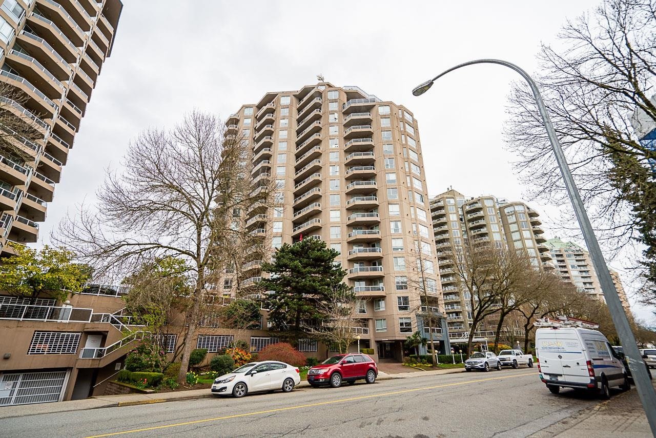 701-1185 Quayside Dr