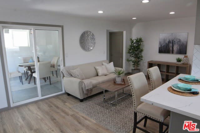 5095 ITHACA Avenue
