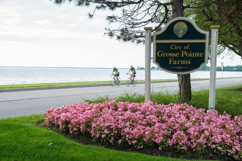 GROSSE POINTE