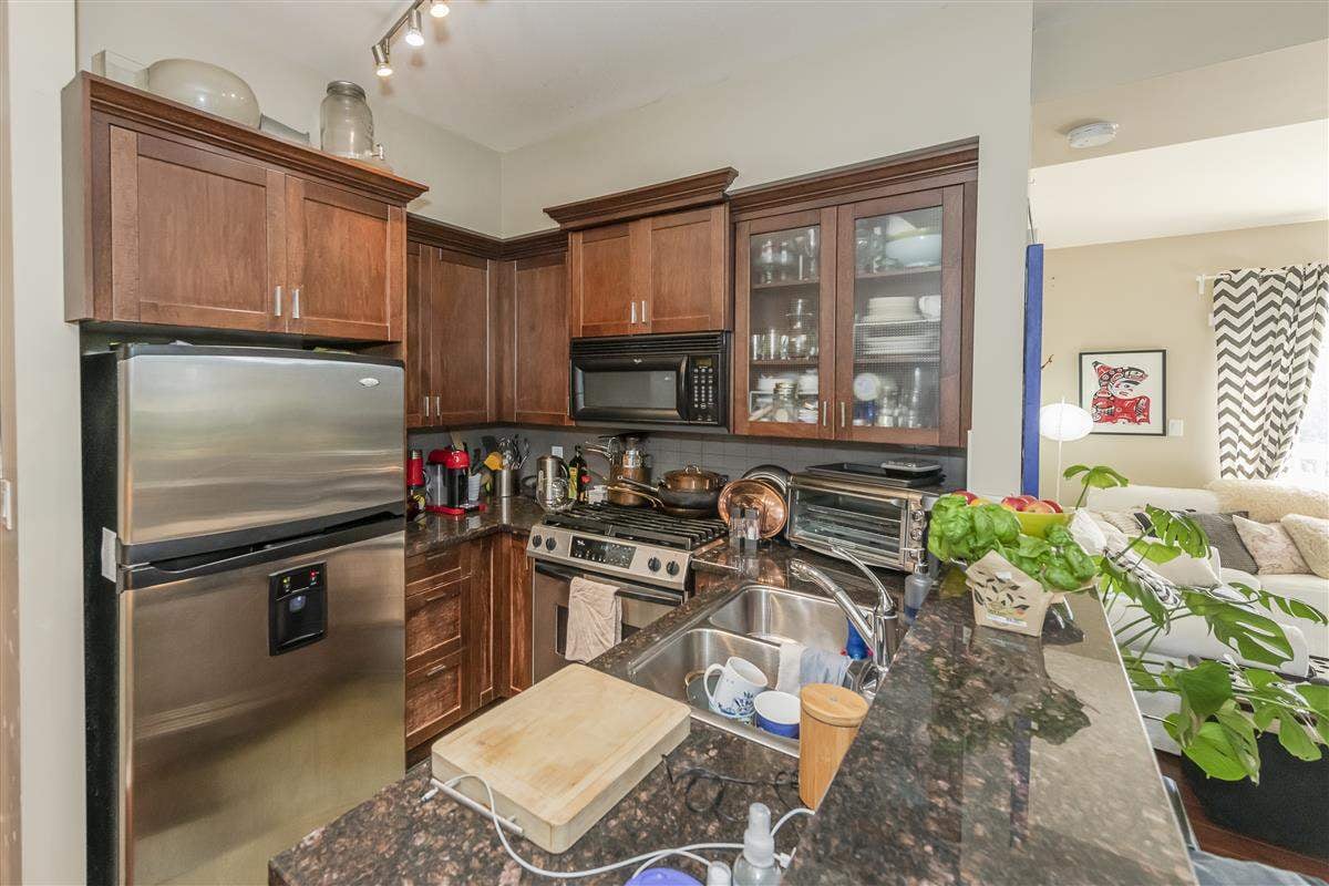 168-7388 Macpherson Ave