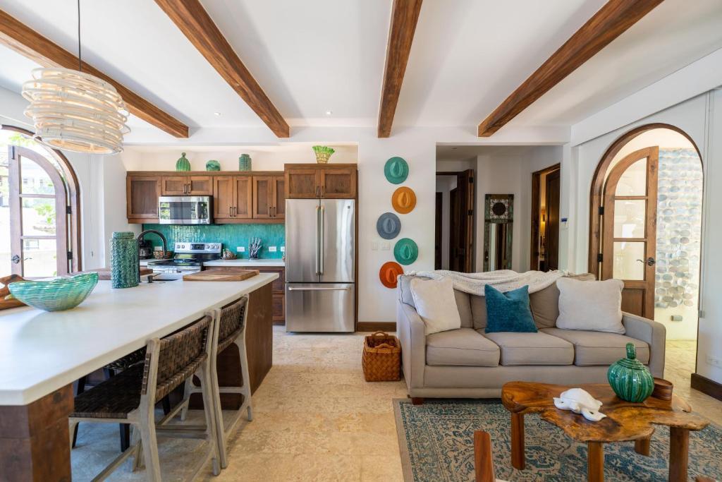 Plaza Flat with Splash Pool, Flamingo, Guanacaste