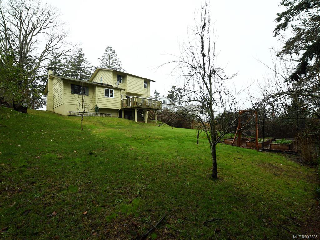4075 Grange Rd, Saanich