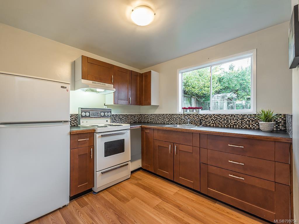 3291 Megaw Pl, Saanich