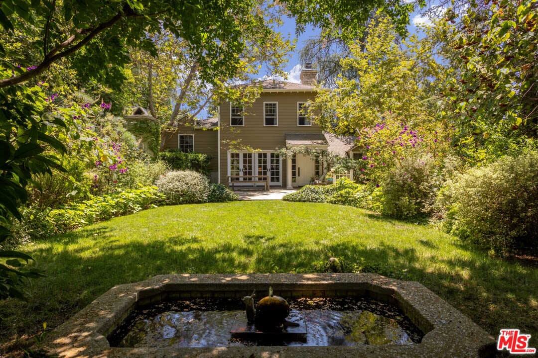 5761 Valley Oak Drive, Los Angeles