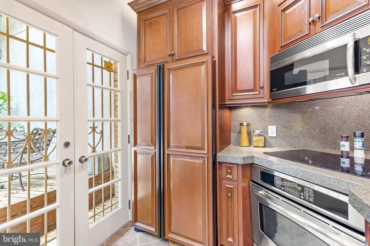 2128 Cathedral Ave NW - Buyer Represented
