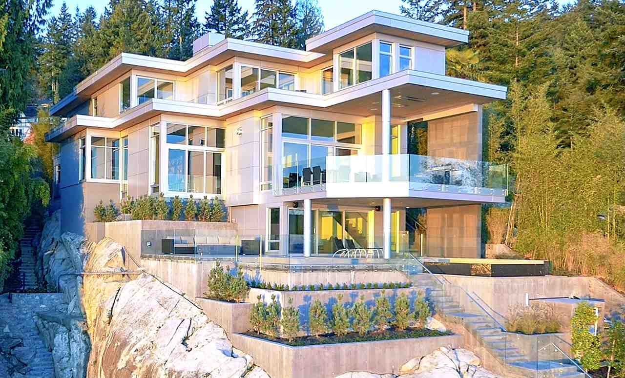 3906 Marine Dr
