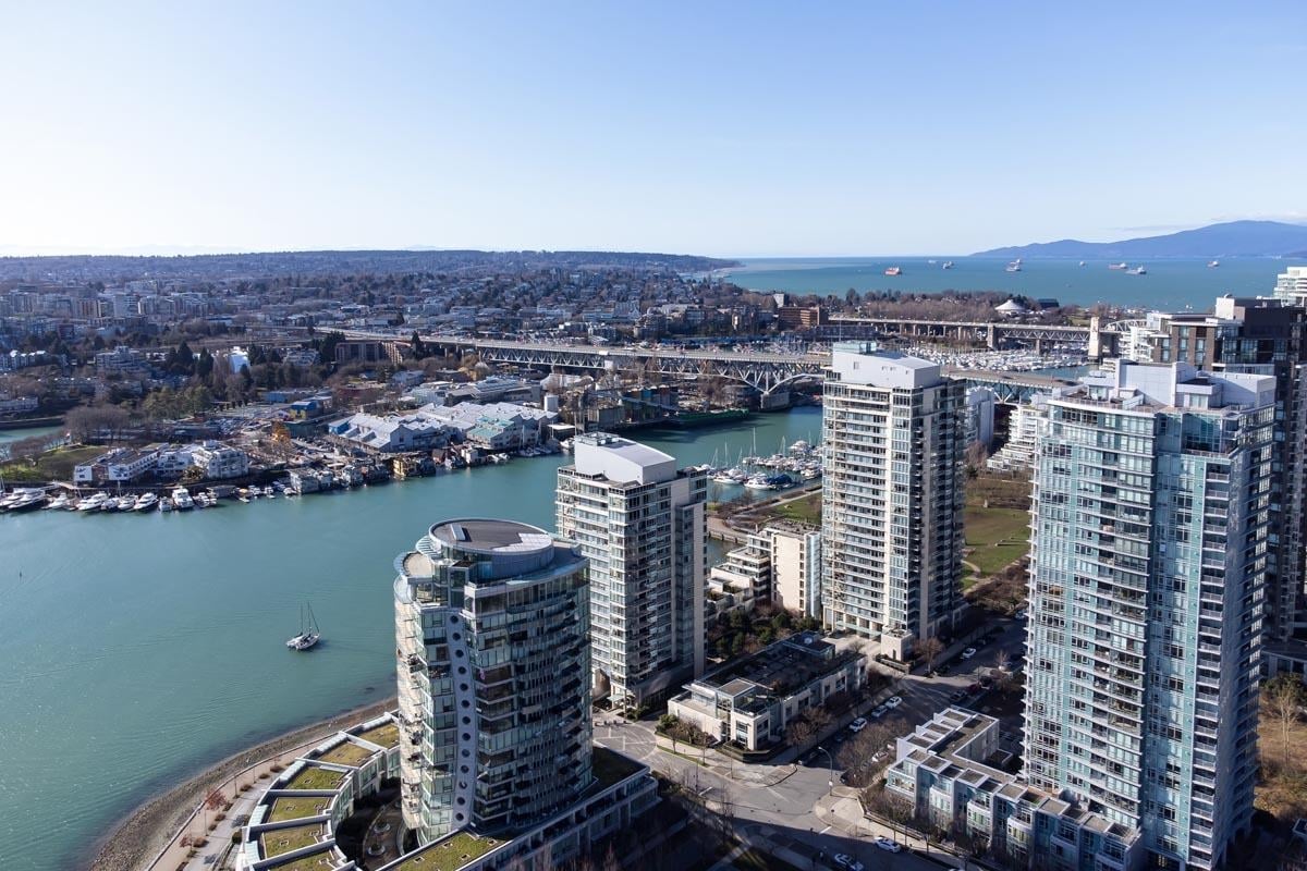 2001-428 Beach Crescent, Vancouver