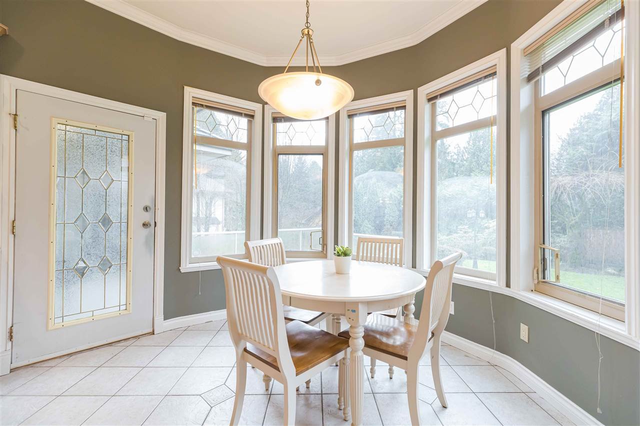 2221 Tanager Place, North Vancouver