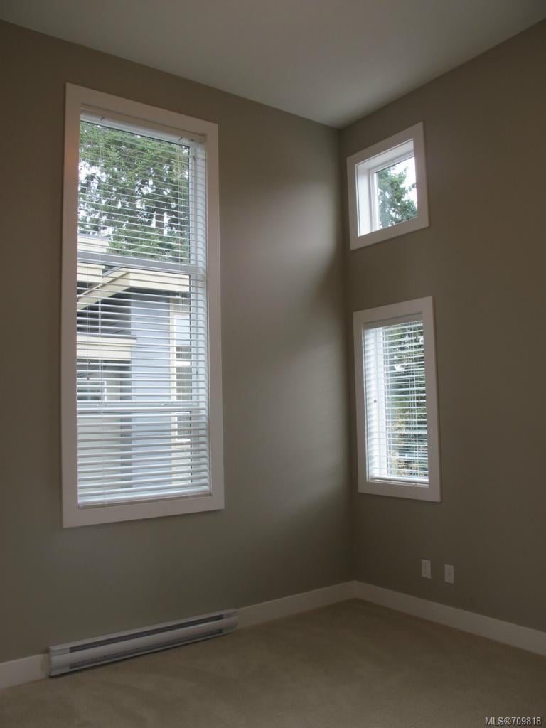 104-2726 Peatt Rd, Langford