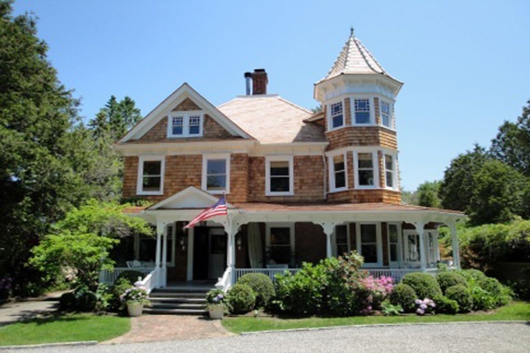 Stylish Renovation – Village Victorian