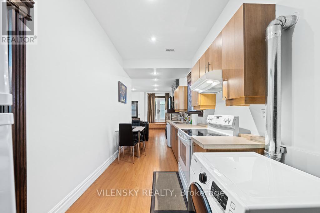 #BSMT -9193B Bathurst St