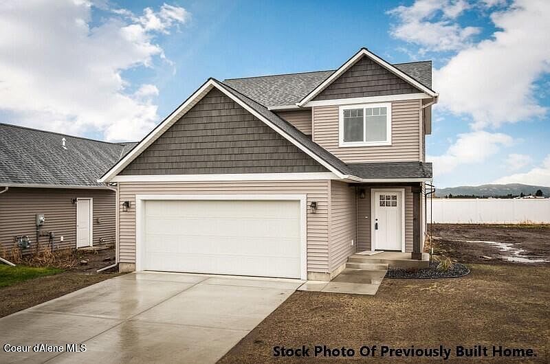 3831 N Pradera Ln