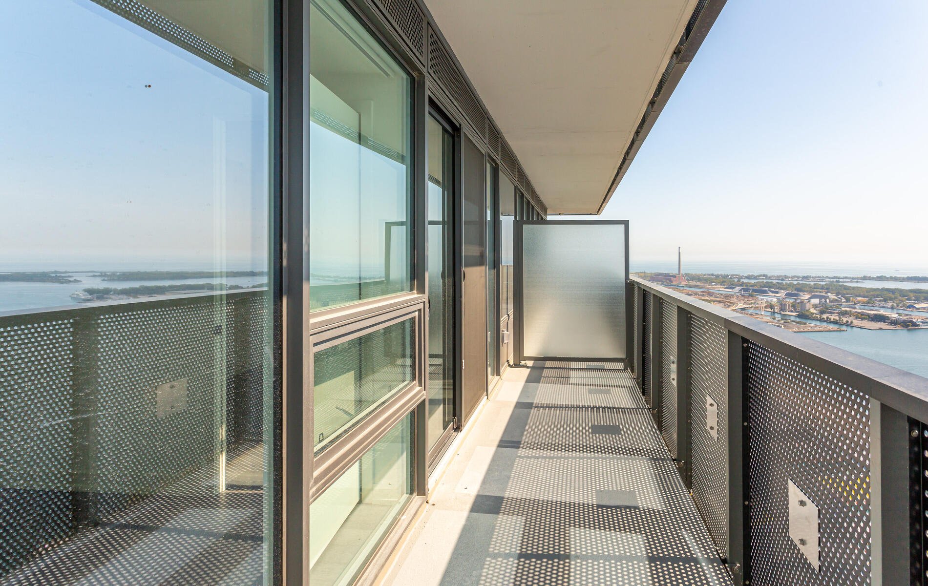 138 Downes St, Unit 5707