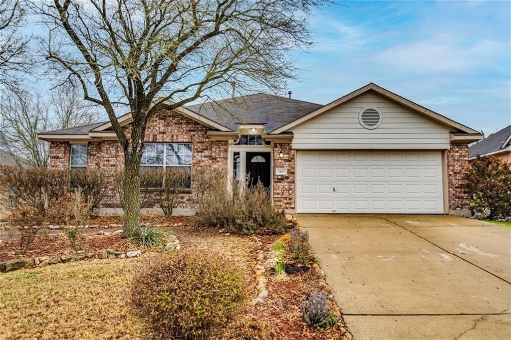 1467 Amberwood Loop