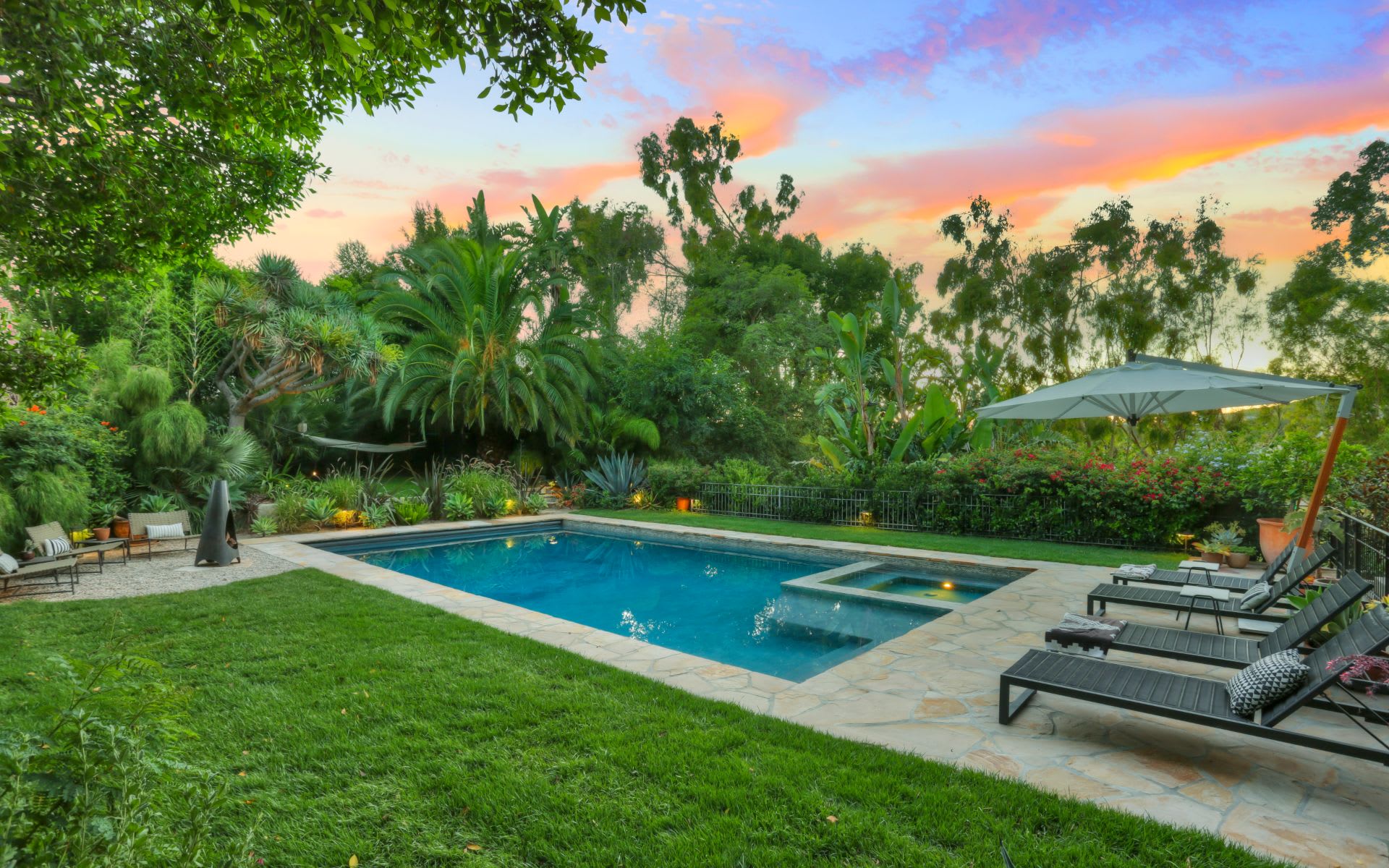  3259 Deronda Dr
