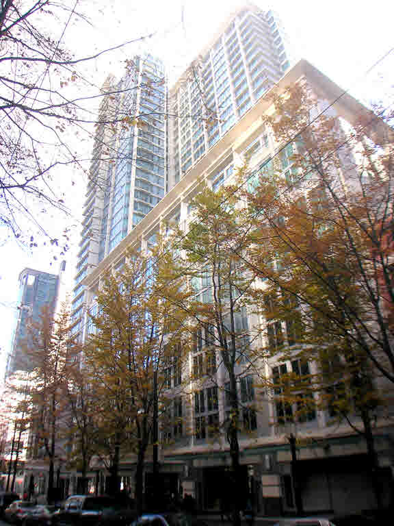 1003-610 Granville St