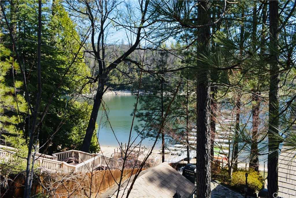 54801 Willow Cove
