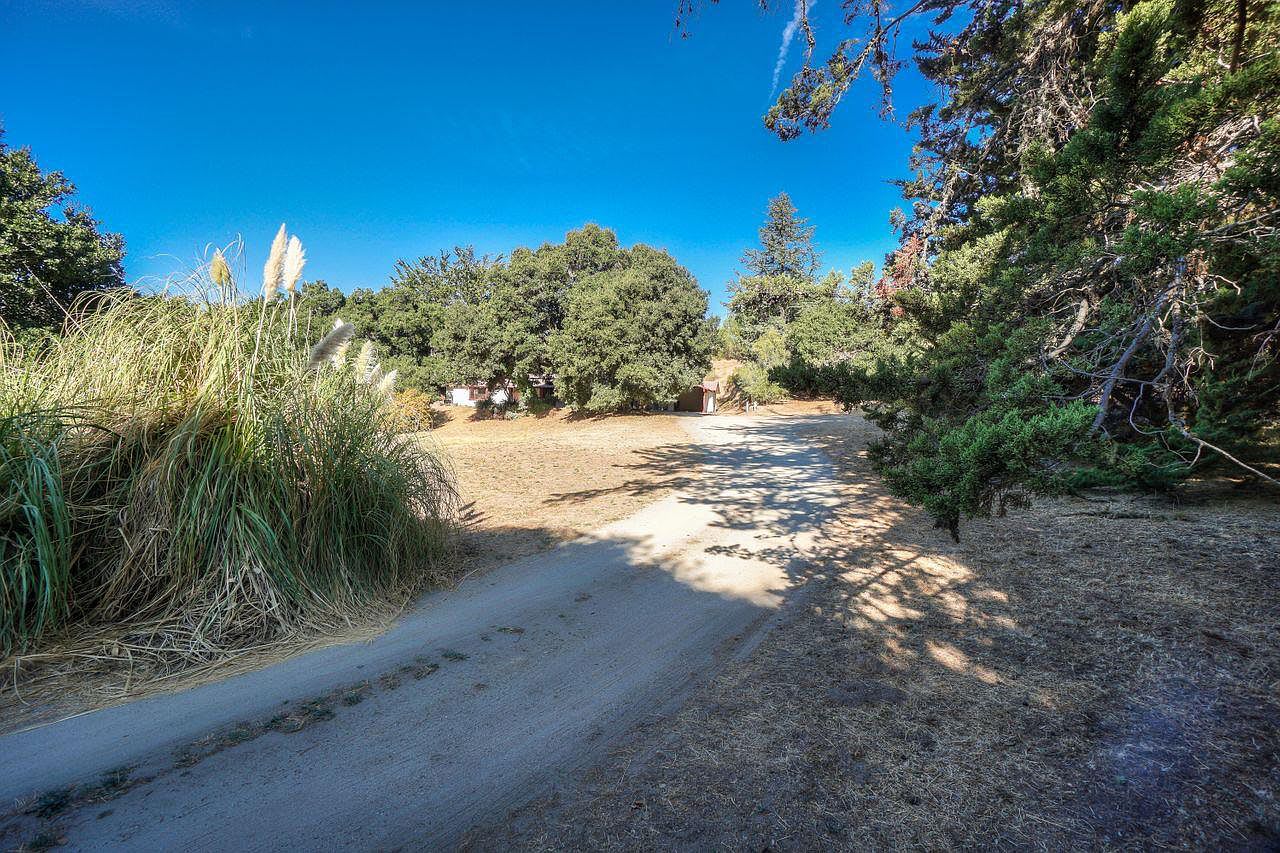 1 Rancho Rd