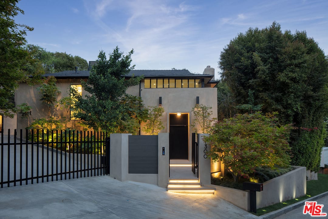 1300 Sierra Alta Way