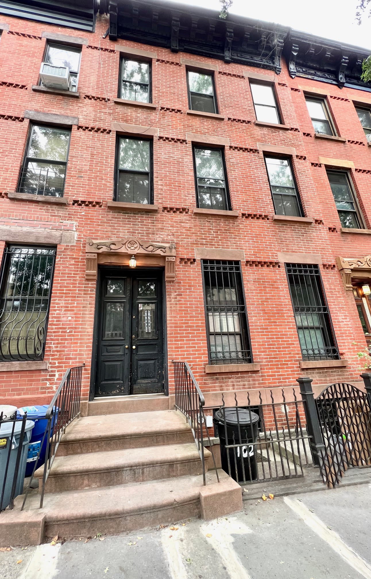 102 Underhill Ave