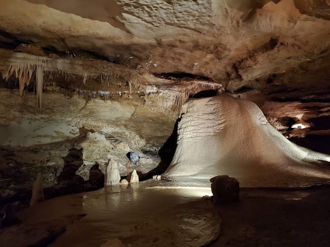 Innerspace Caverns, cavern, Georgetown Cavern, Stalactites, Stalagmites, Wild Cave Tour, Cave, Underground Tour, Underground cave