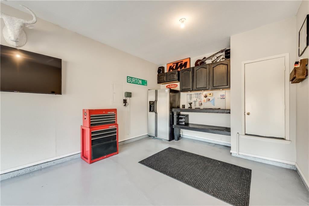 17 Shasta Dr